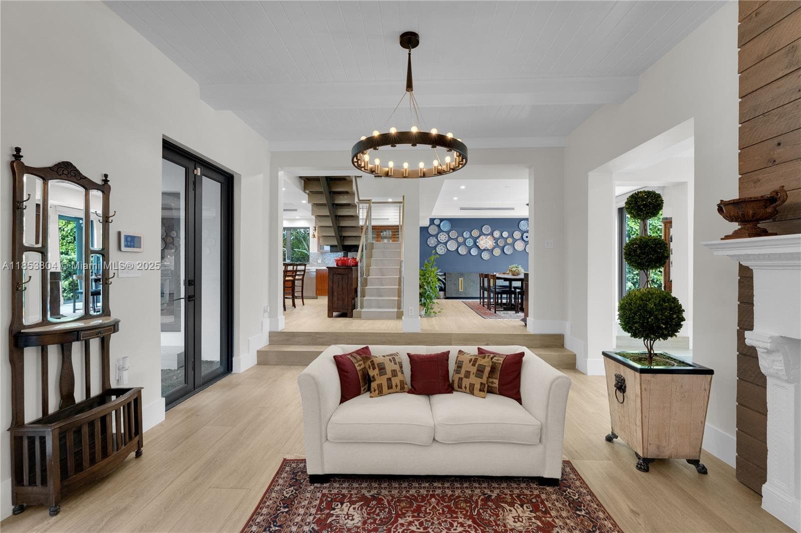 4475 N Meridian Ave, Miami Beach, FL 33140 photo 4