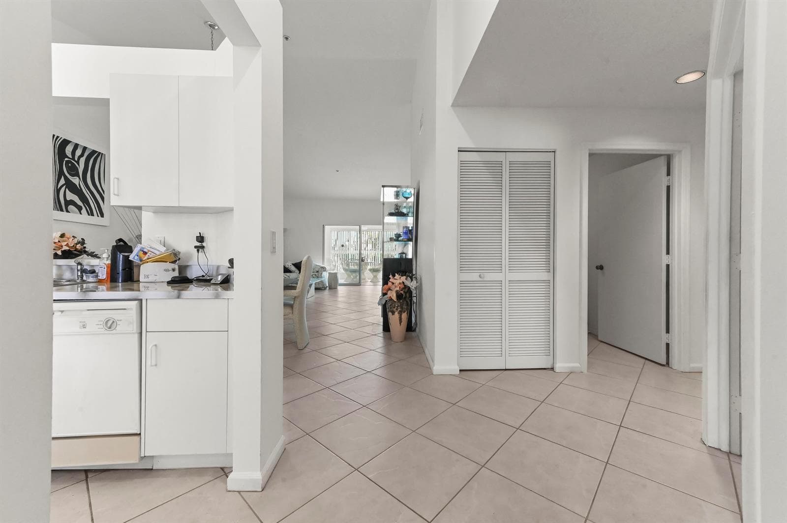 5952 Regal Glen Drive # 207, Boynton Beach, FL 33437 photo 2