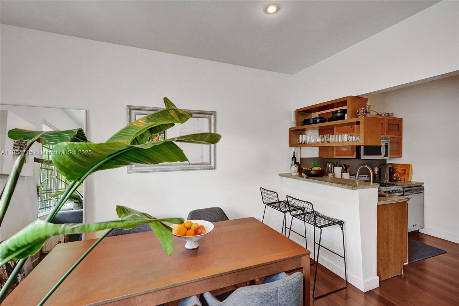 815 Euclid Ave # 8, Miami Beach, FL 33139 photo 4