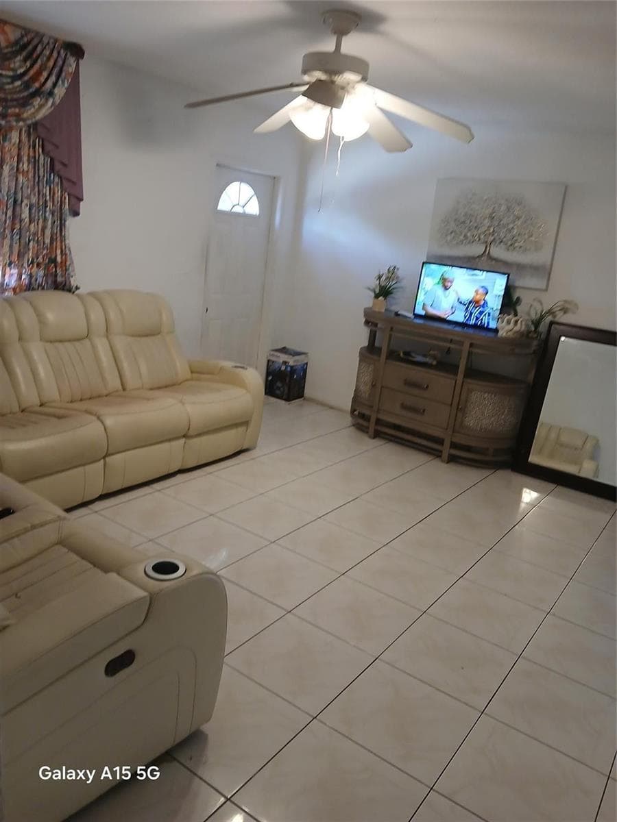 761 NE 43rd Court, Deerfield Beach, FL 33064 photo 3