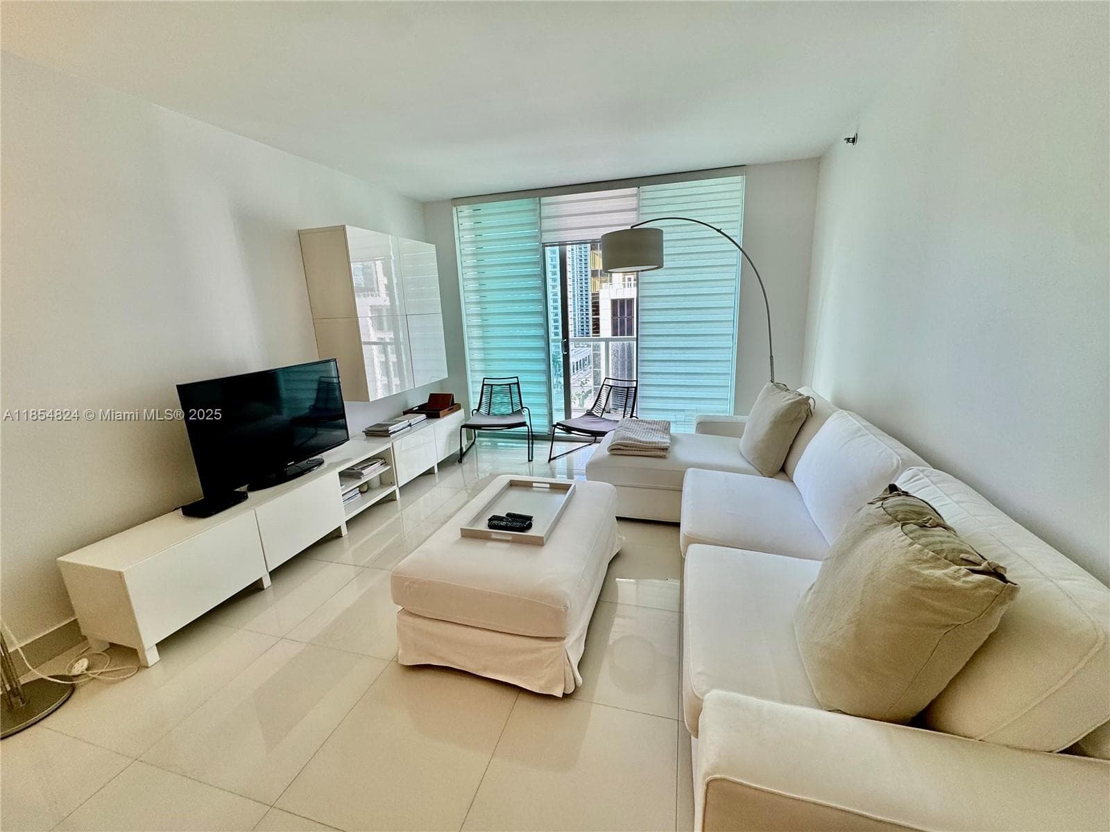 500 Brickell Ave # 1204, Miami, FL 33131 photo 5