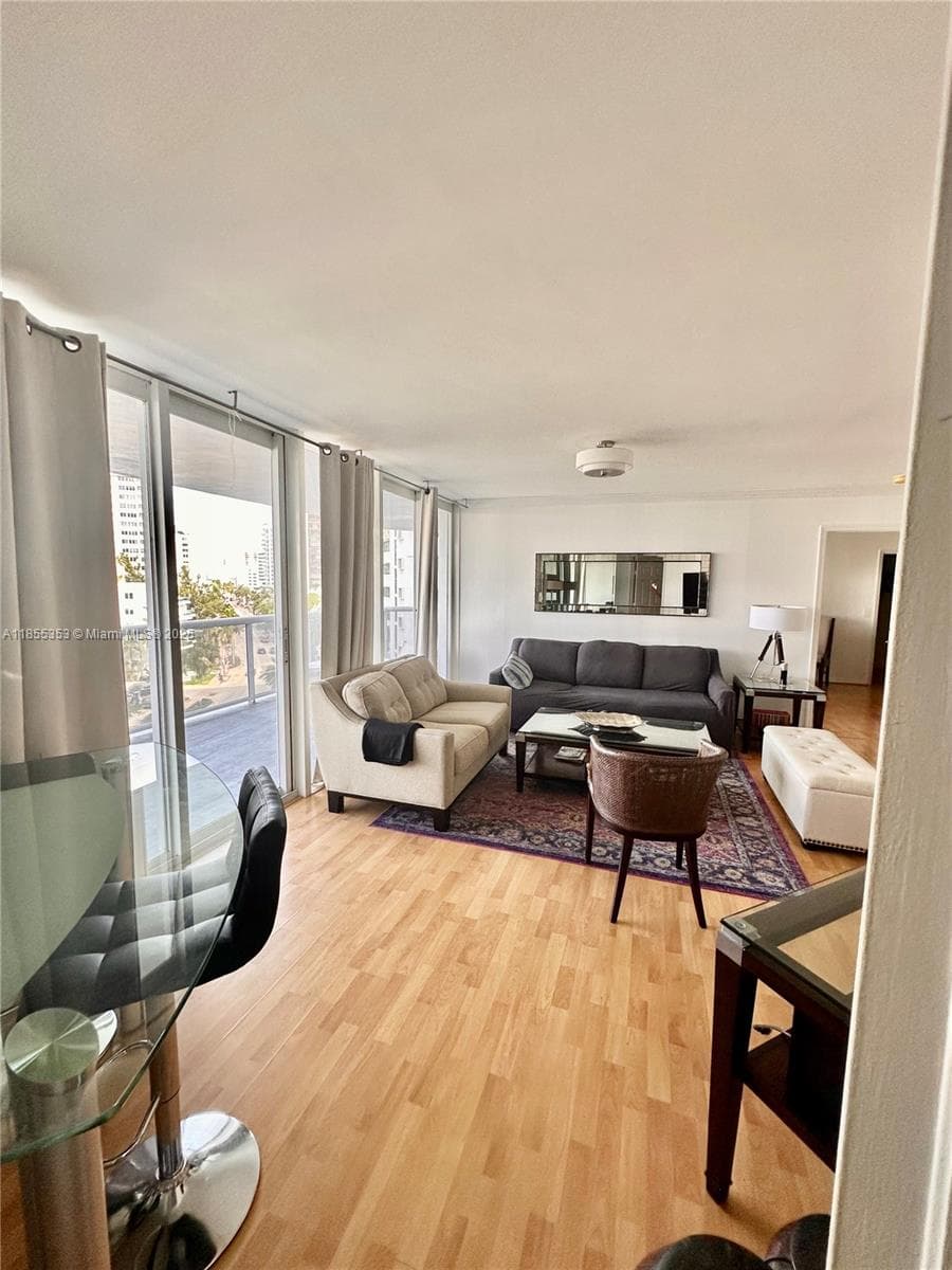 6301 Collins Ave # 806, Miami Beach, FL 33141 photo 2
