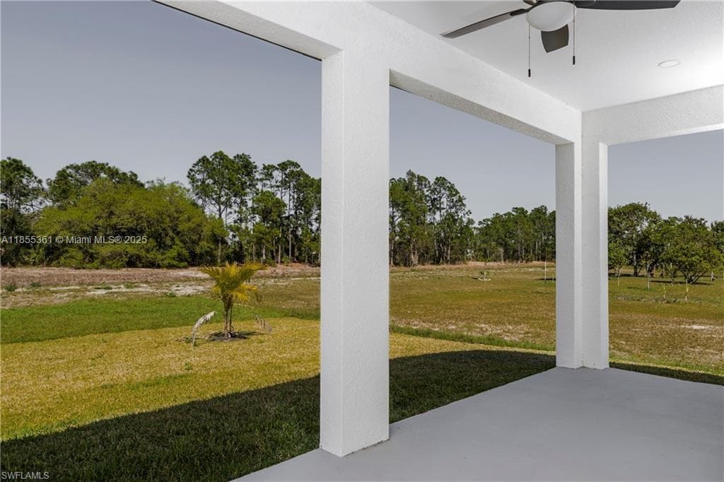 829 Gillian Ave, Lehigh Acres, FL 33974 photo 4