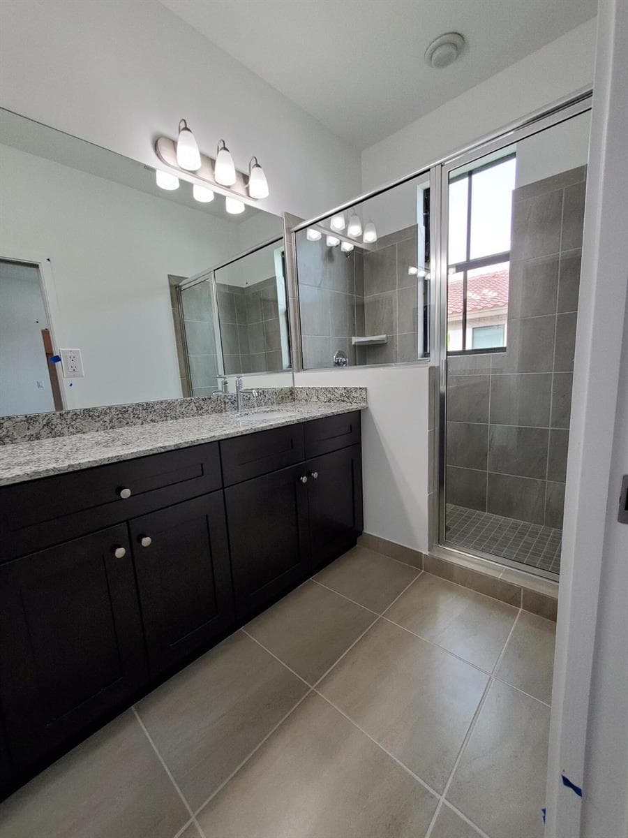 2022 S Oysterwood Lane S, Riviera Beach, FL 33410 photo 4
