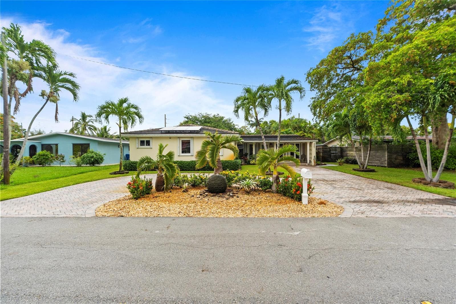 2501 NW 8th Avenue, Wilton Manors, FL 33311 photo 5