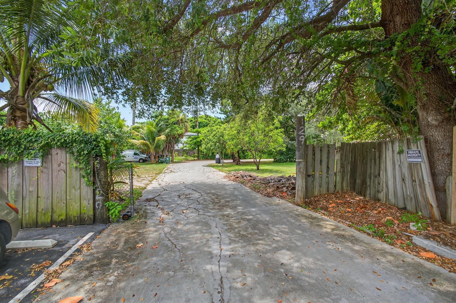 129 Fleming Avenue, FL 33463 photo 2