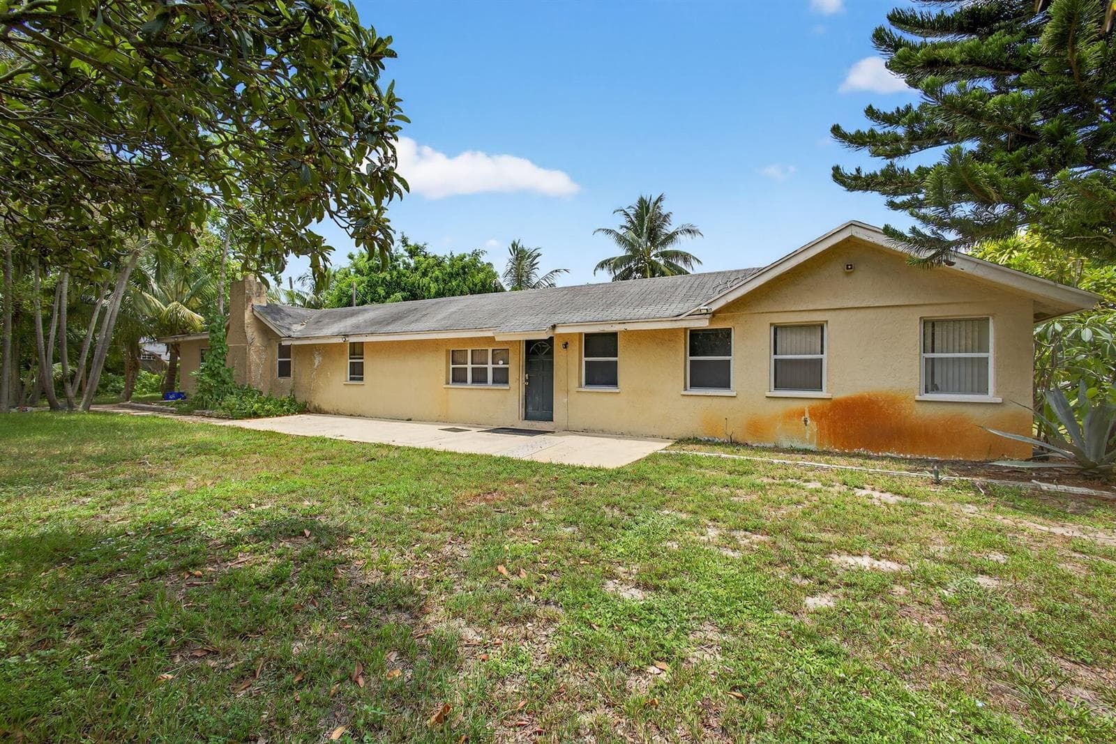 129 Fleming Avenue, FL 33463 photo 3