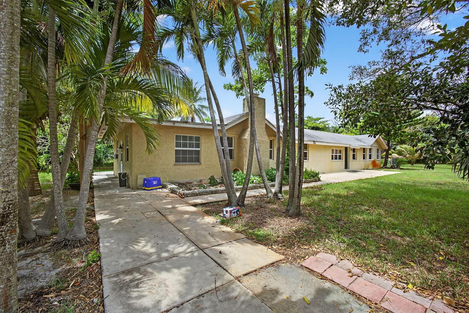 129 Fleming Avenue, FL 33463 photo 4