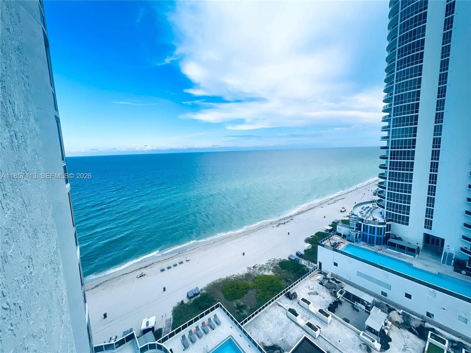 16001 Collins Ave # 1402, Sunny Isles Beach, FL 33160 photo 2