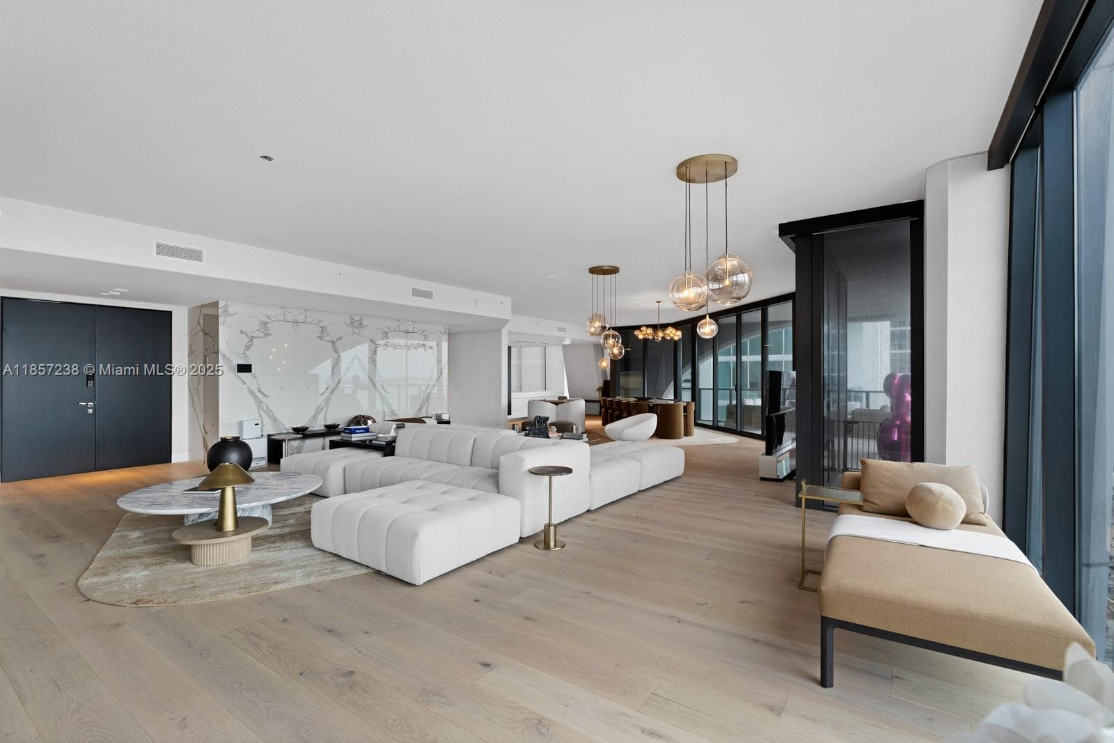 1000 Biscayne Blvd # 2402, Miami, FL 33132 photo 4