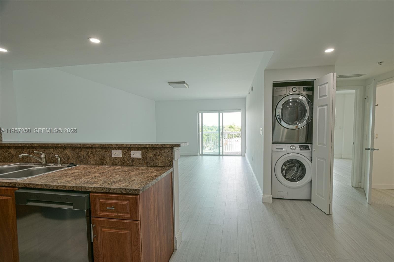 2740 SW 28th Ter # 603, Miami, FL 33133 photo 3
