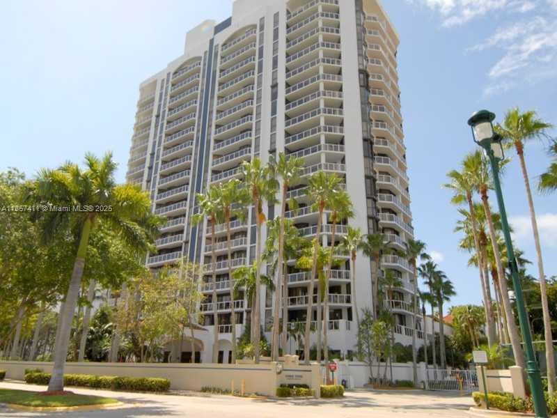 3600 YACHT CLUB DR # 1503, Aventura, FL 33180 photo 3