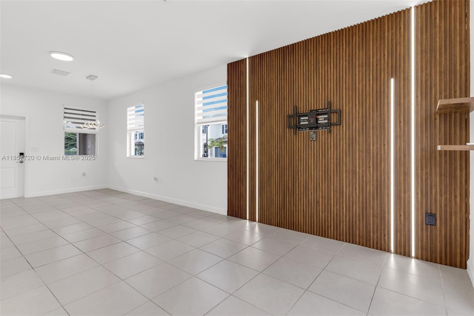 12373 NW 24th Pl, Miami, FL 33167 photo 5