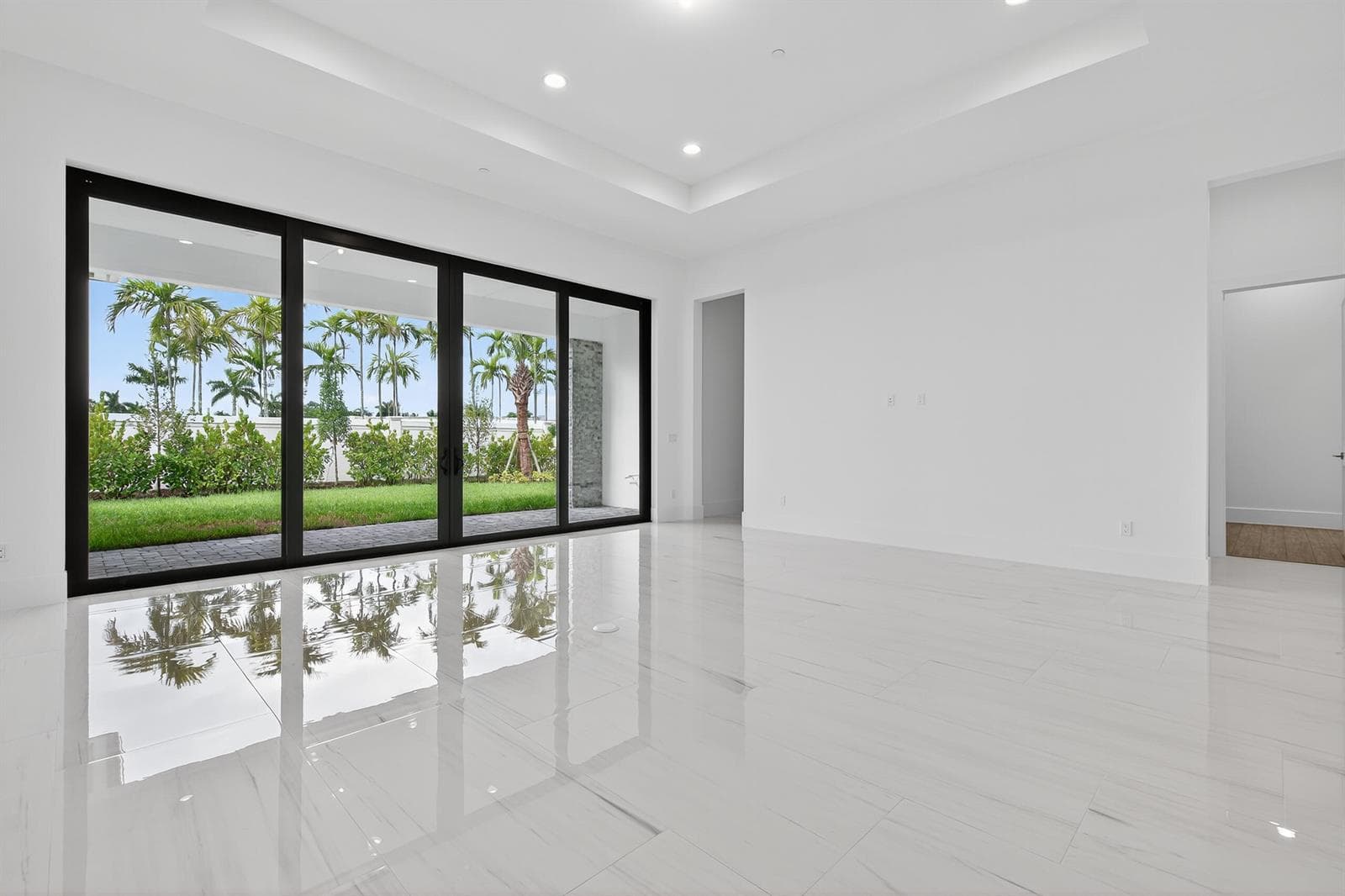 9144 Coral Isles Circle, Palm Beach Gardens, FL 33412 photo 4