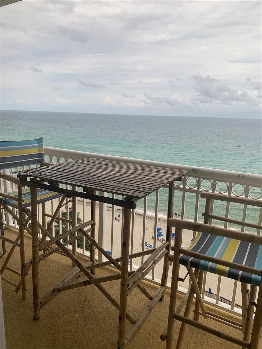 19201 Collins Ave # 611, Sunny Isles Beach, FL 33160 photo 4