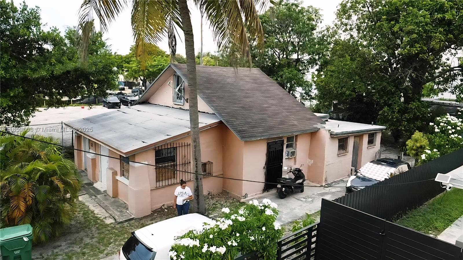 683 NW 30th St, Miami, FL 33127 photo 4