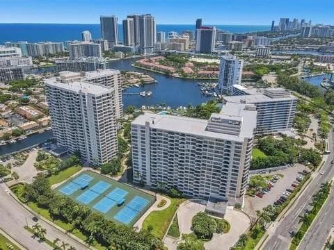 2500 Parkview Drive # 814, Hallandale Beach, FL 33009 photo 2
