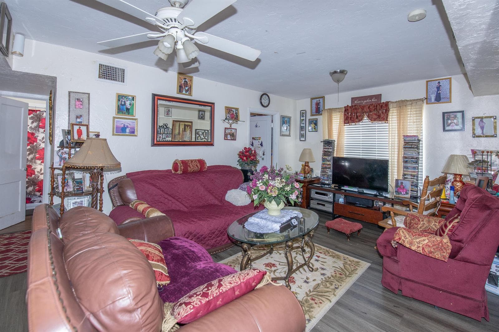 928 S Dixie Highway, FL 33460 photo 2
