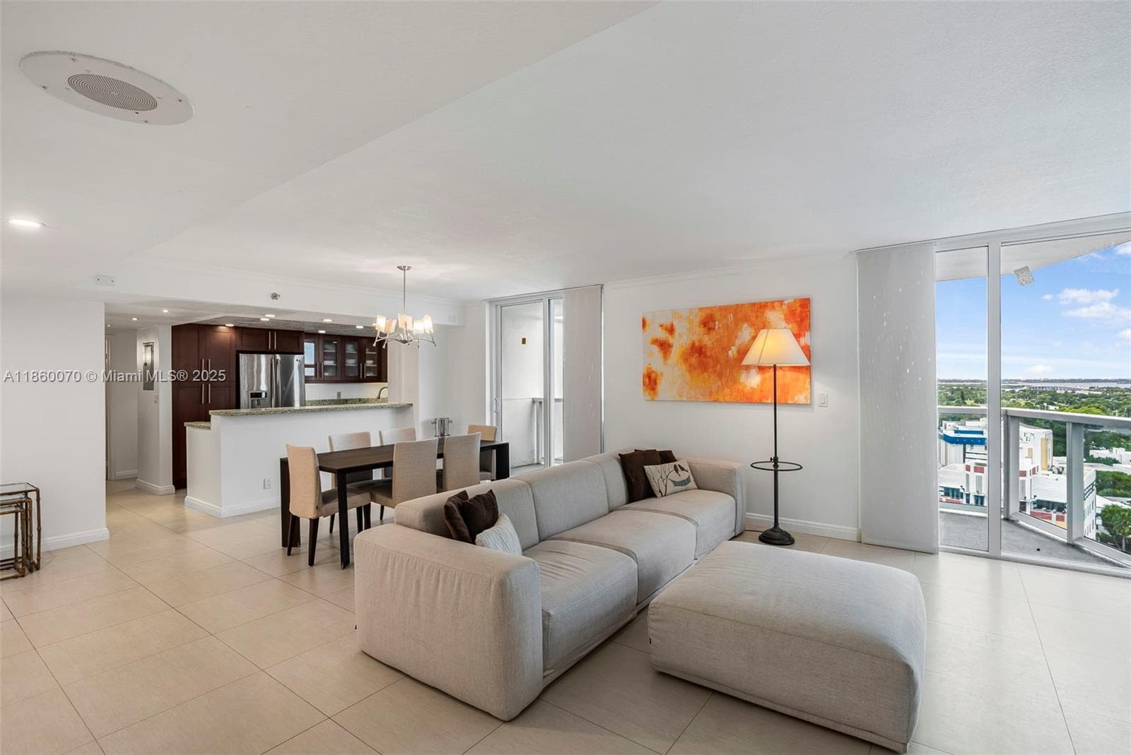 2401 Collins Ave # 1808, Miami Beach, FL 33140 photo 2