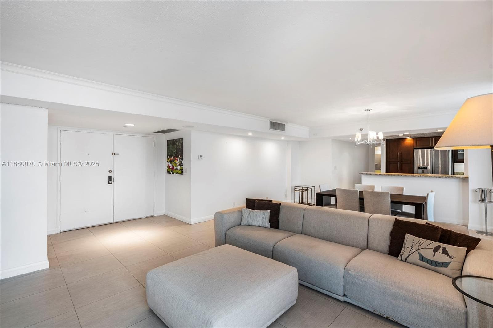 2401 Collins Ave # 1808, Miami Beach, FL 33140 photo 3
