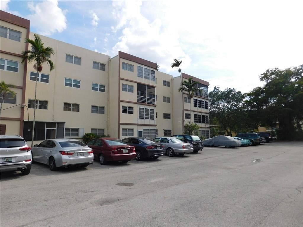 4047 NW 16TH Street # 406, Lauderhill, FL 33313 photo 2