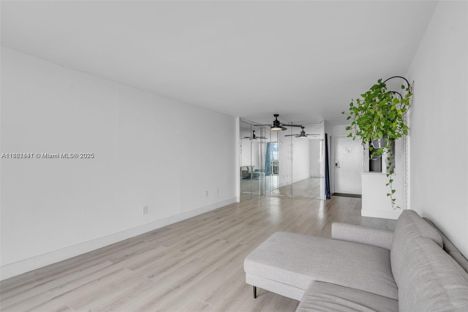 6900 Bay Dr # 11F, Miami Beach, FL 33141 photo 4