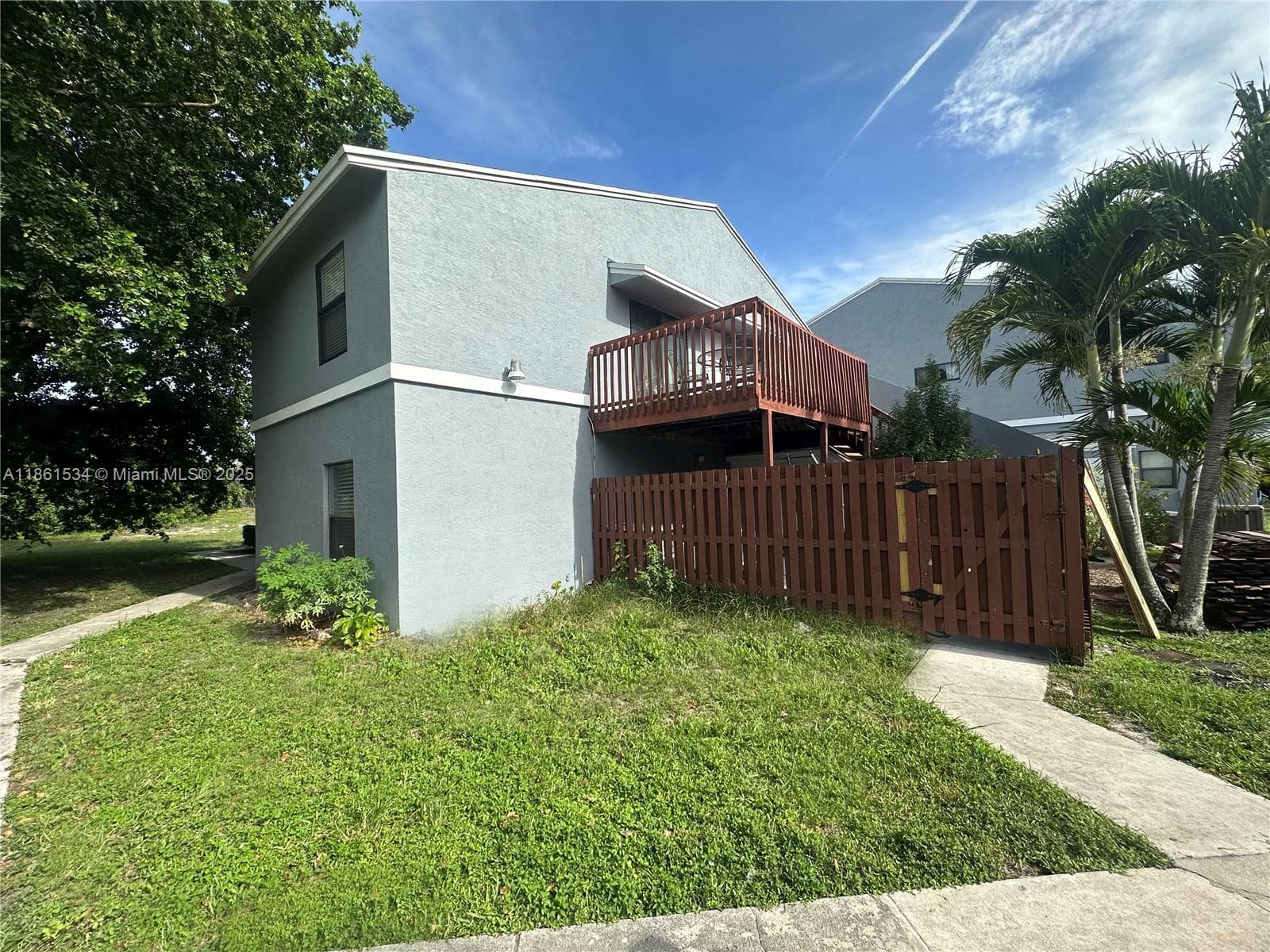 22 Crossings Cir # E, Boynton Beach, FL 33435 photo 2