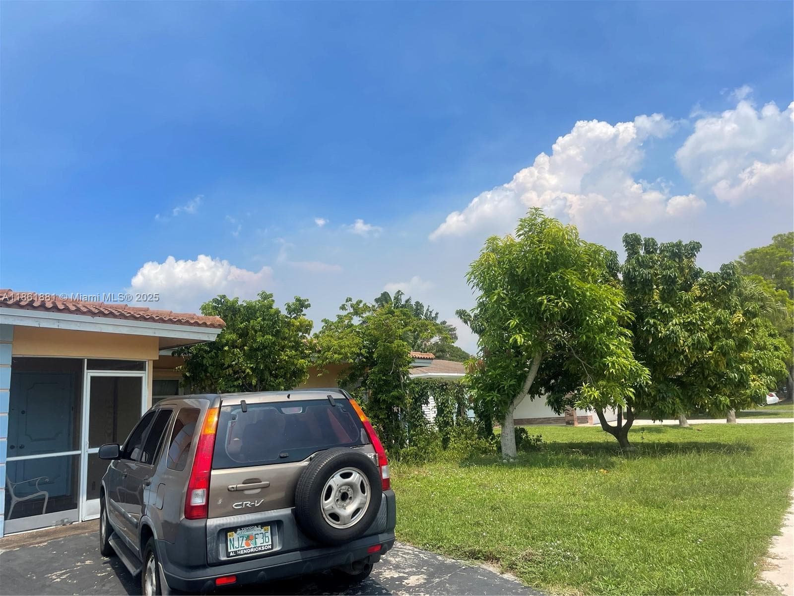 8203 NW 73rd Ter, Tamarac, FL 33321 photo 3
