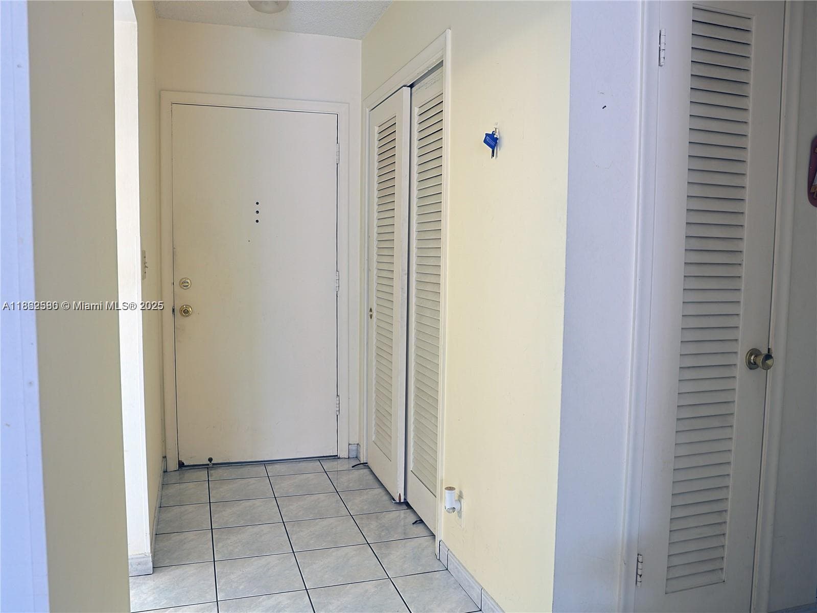 319 NE 14th Ave # 505, Hallandale Beach, FL 33009 photo 4