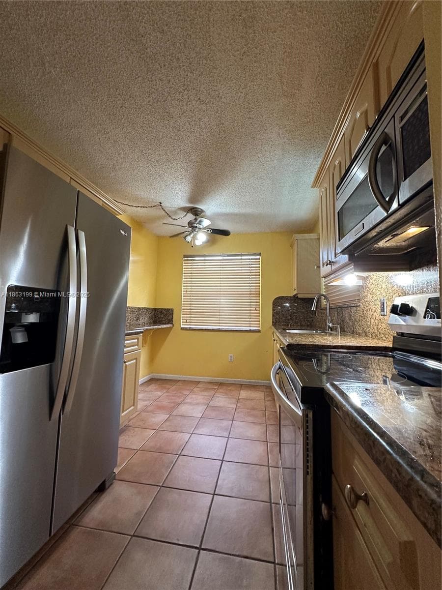 2653 SE 20th Ct # 105-D, Homestead, FL 33035 photo 3