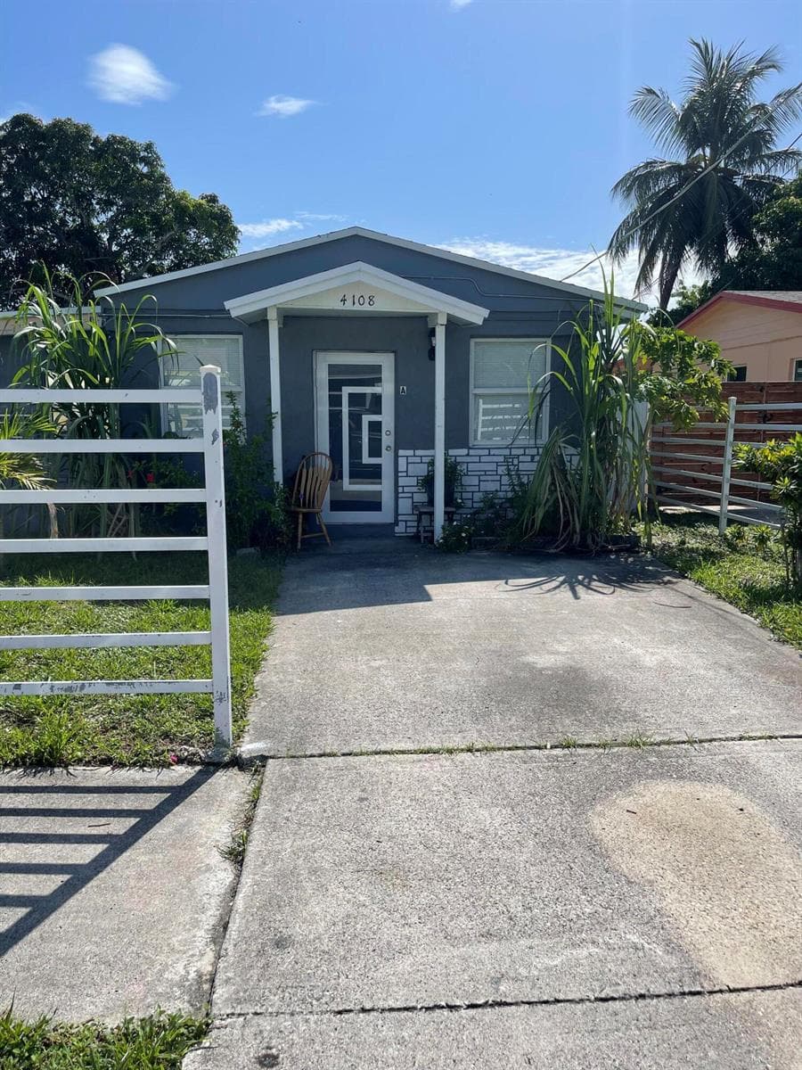 4108 Greenwood Avenue, West Palm Beach, FL 33407 photo 2