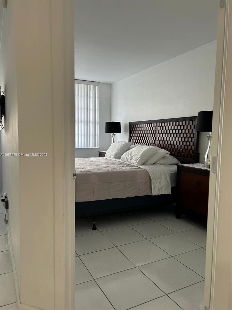 100 Lincoln Rd # 437, Miami Beach, FL 33139 photo 3