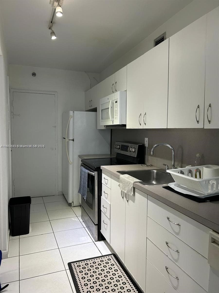 100 Lincoln Rd # 437, Miami Beach, FL 33139 photo 5