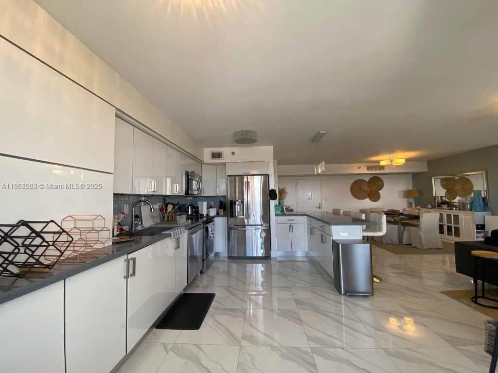 3530 Mystic Pointe Dr # 3014, Aventura, FL 33180 photo 3