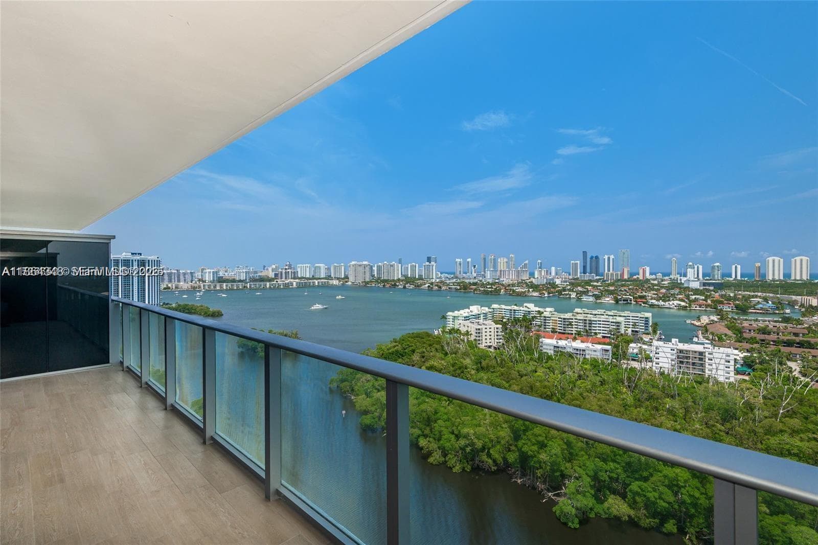 16385 Biscayne Blvd # 2118, North Miami Beach, FL 33160 photo 2