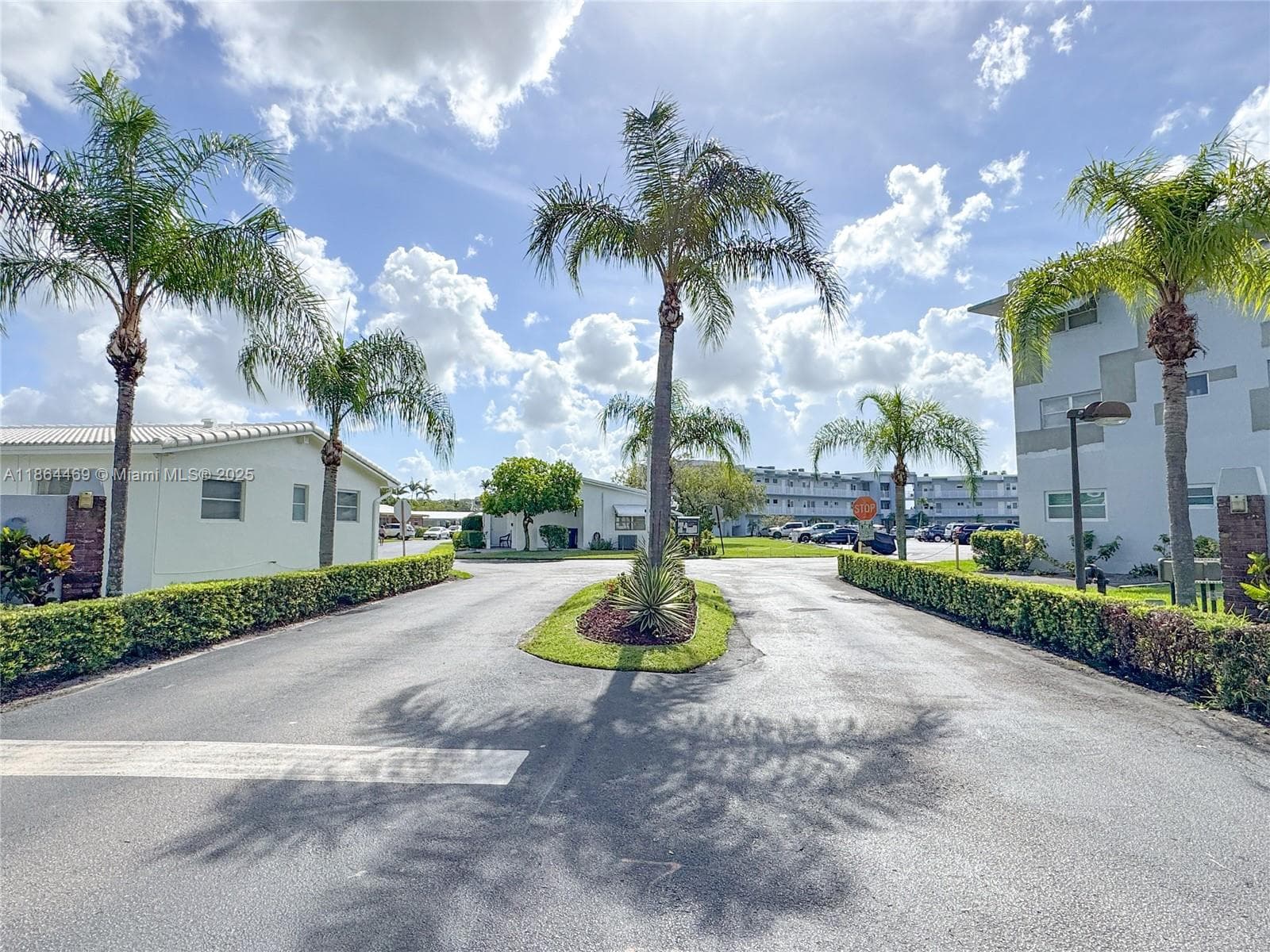 2300 Park Ln # 105, Hollywood, FL 33021 photo 2