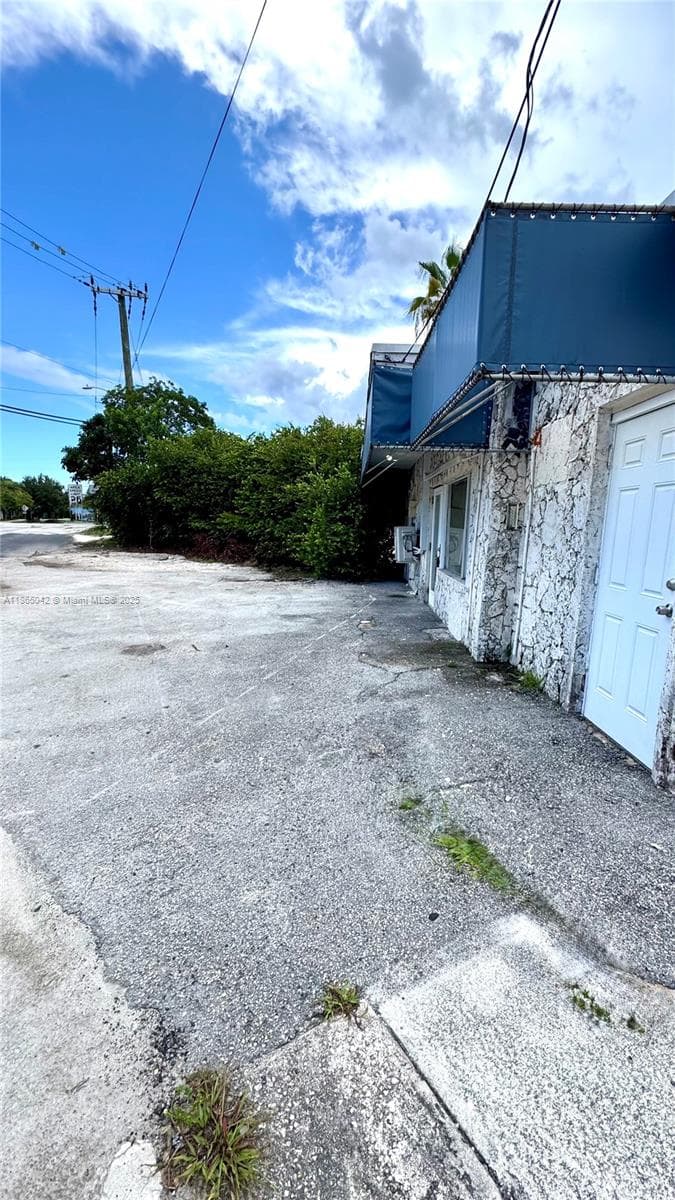1200 S Federal Hwy, Fort Lauderdale, FL 33316 photo 3