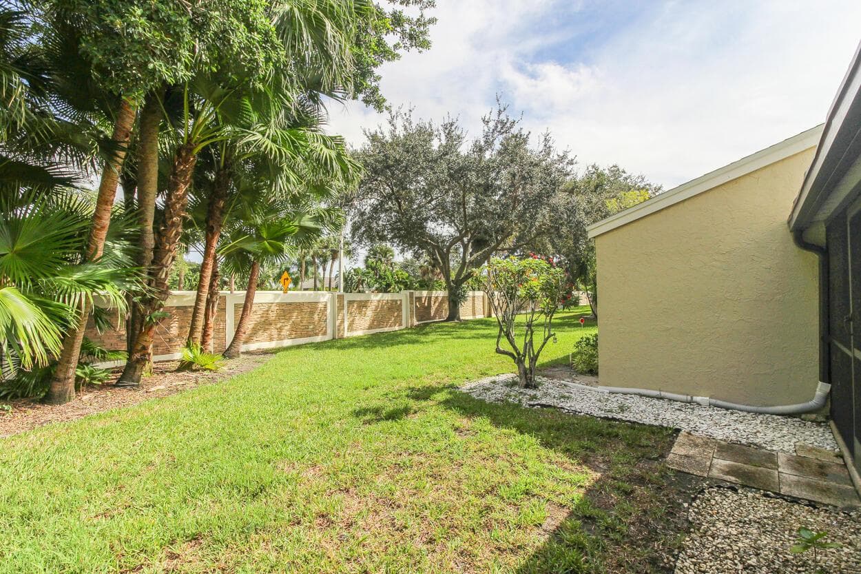 1679 SW Crossing Circle, Palm City, FL 34990 photo 2