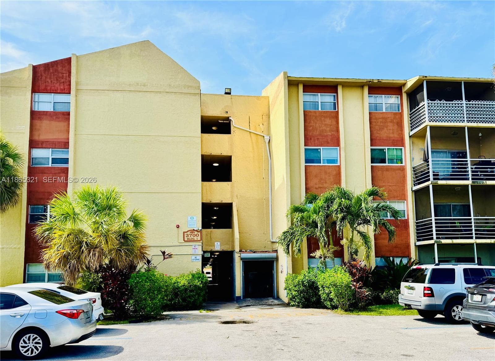 3700 NW 21st St # 109, Lauderdale Lakes, FL 33311 photo 4