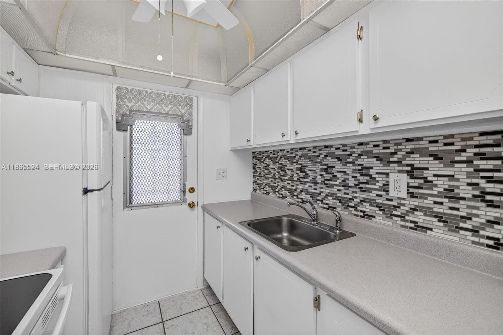 16901 NE 13th Ave # 210, Miami, FL 33162 photo 3