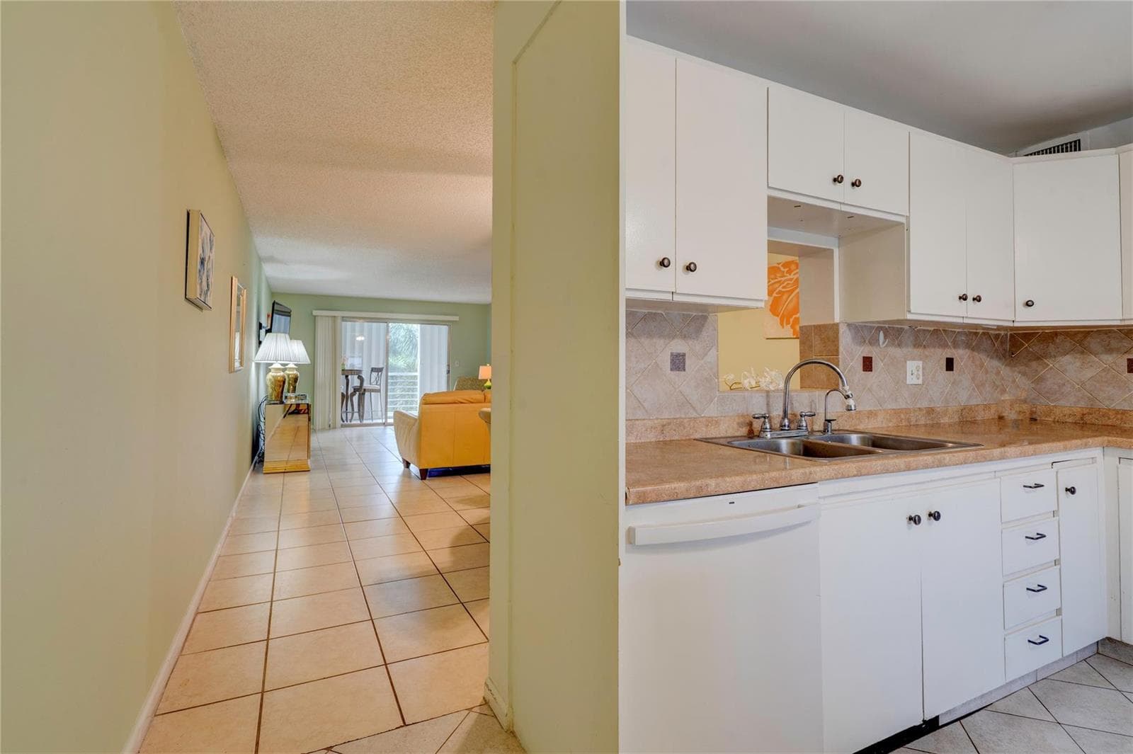3102 Portofino Point # K3, Coconut Creek, FL 33066 photo 4