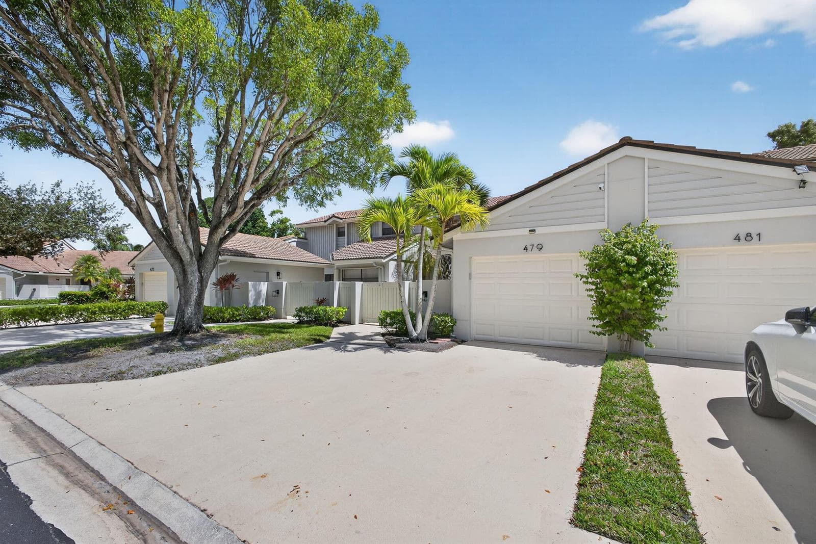 479 Prestwick Circle, Palm Beach Gardens, FL 33418