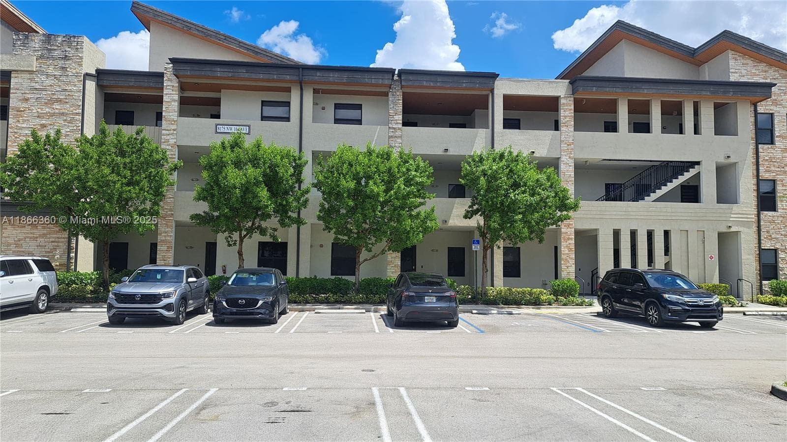 8175 NW 104th Ave # 35, Doral, FL 33178 photo 2