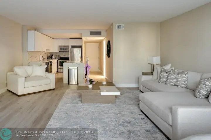 2301 Collins Avenue # 327, Miami Beach, FL 33139 photo 2