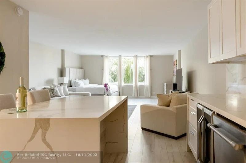 2301 Collins Avenue # 327, Miami Beach, FL 33139 photo 3