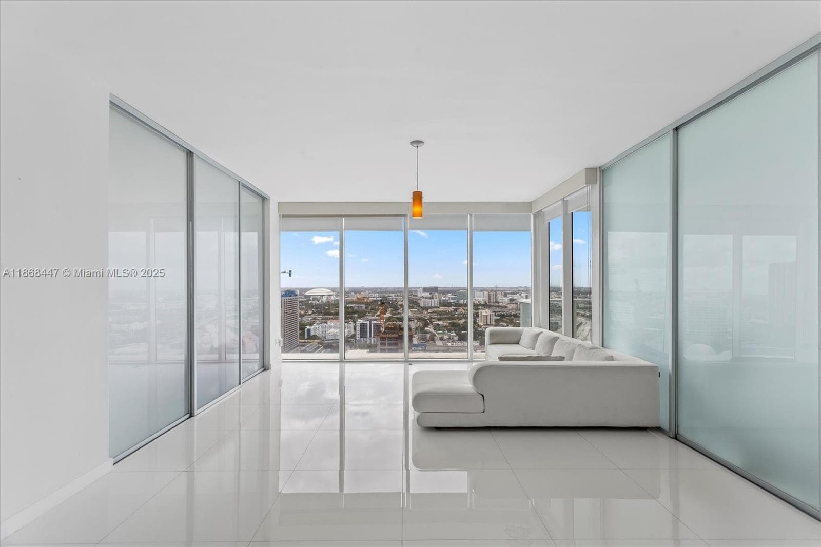 1040 Biscayne Blvd # 3106, Miami, FL 33132 photo 2