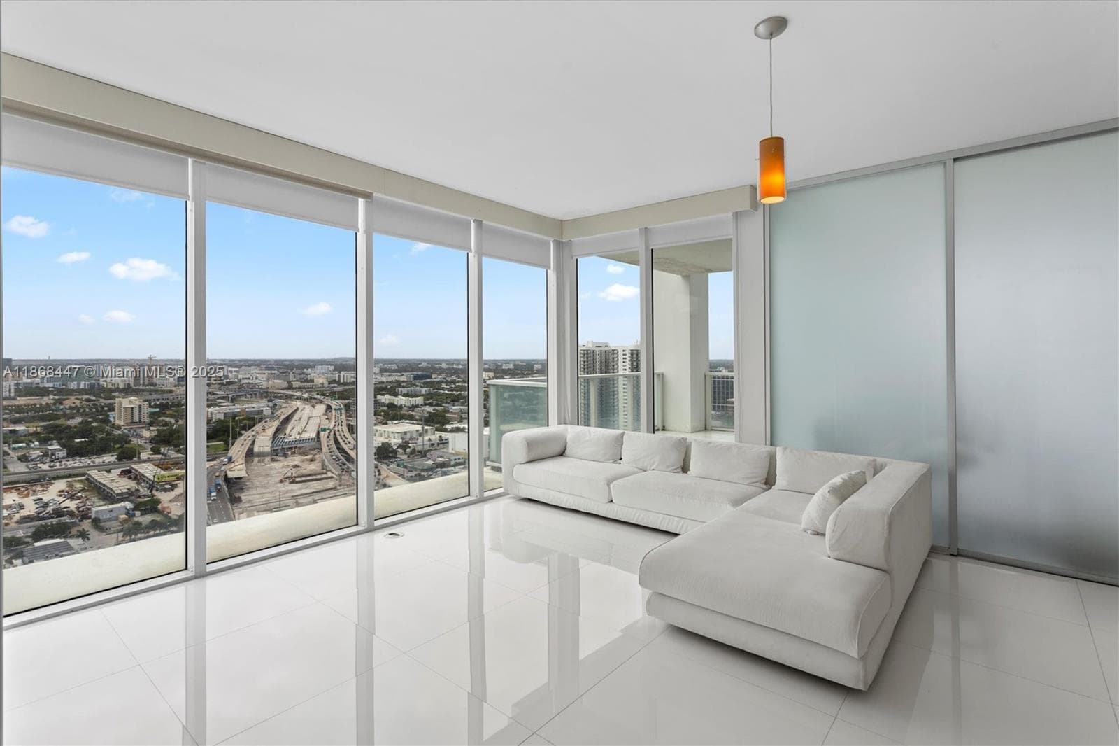 1040 Biscayne Blvd # 3106, Miami, FL 33132 photo 3