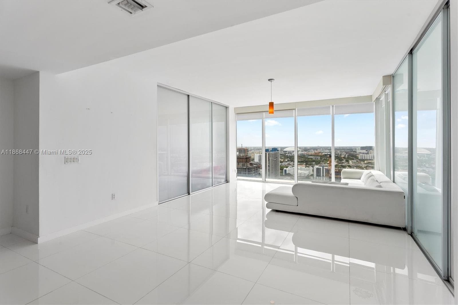 1040 Biscayne Blvd # 3106, Miami, FL 33132 photo 5
