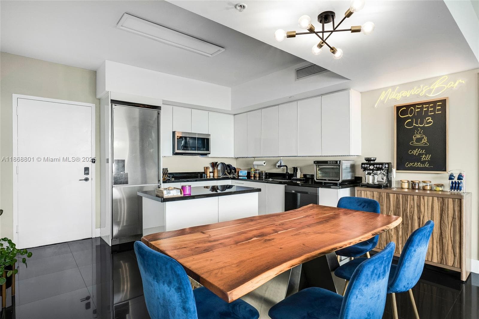 92 SW 3rd St # 4312, Miami, FL 33130 photo 4