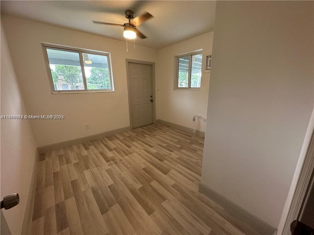 1255 NE 110th Ter, Miami, FL 33161 photo 4